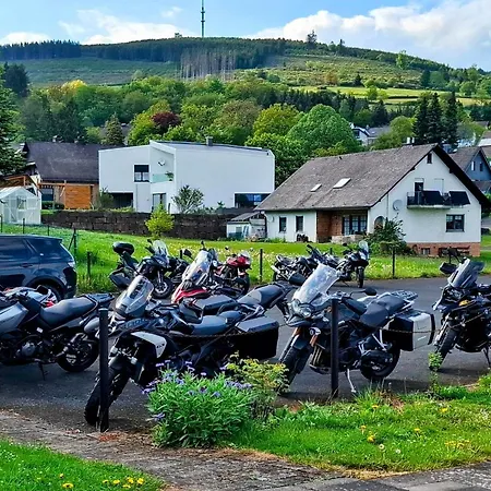Gaestehaus Stolzenberg 3*